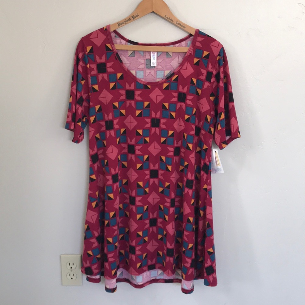 NWT LulaRoe Perfect T